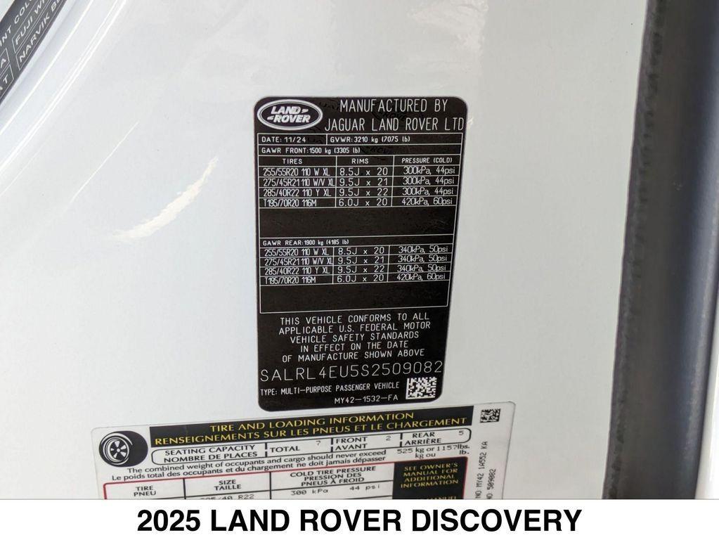 new 2025 Land Rover Discovery car, priced at $73,325