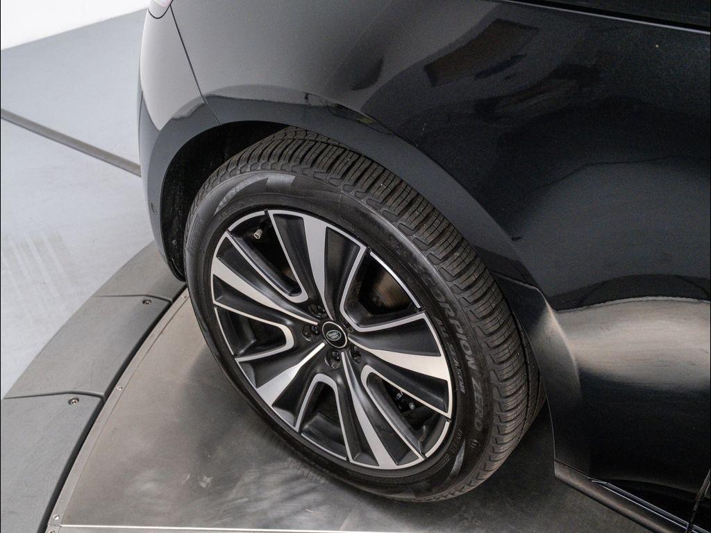 new 2025 Land Rover Range Rover car