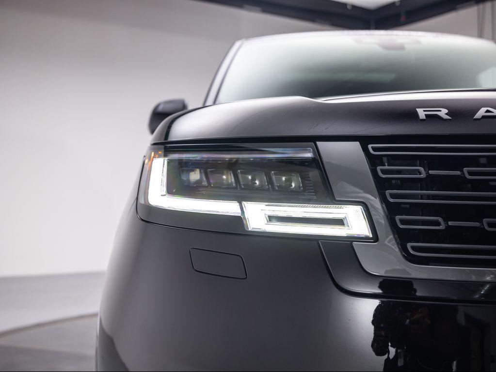 new 2025 Land Rover Range Rover car