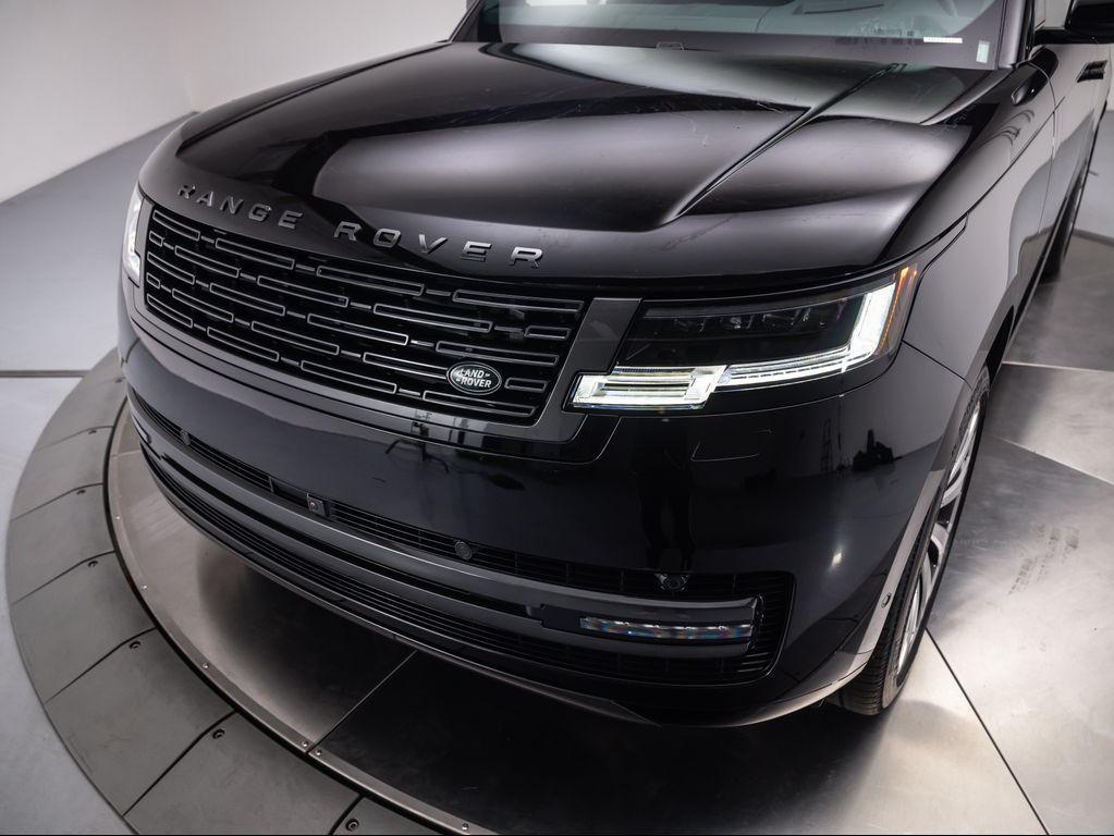 new 2025 Land Rover Range Rover car