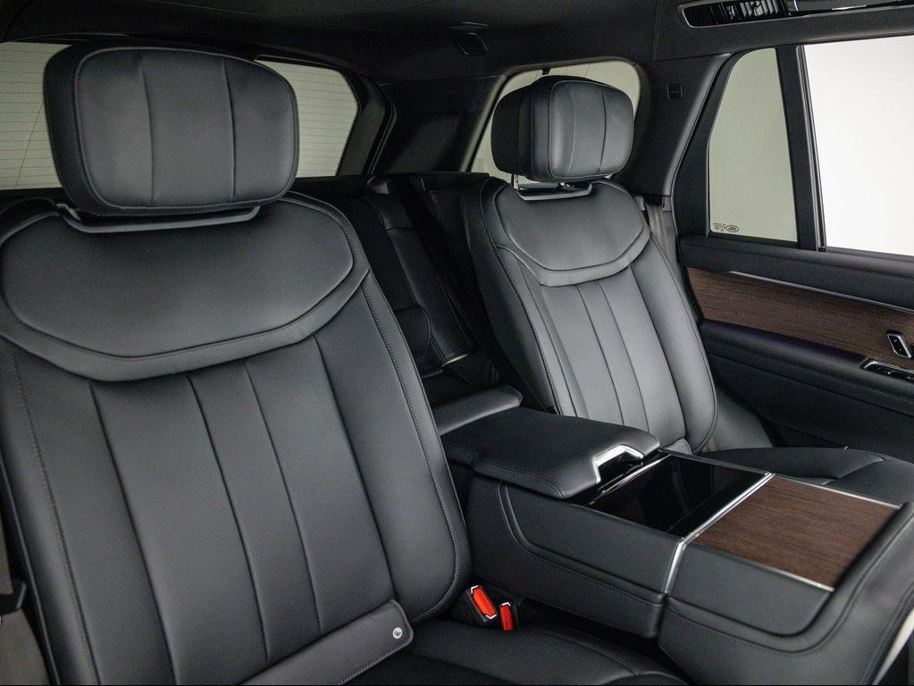 new 2025 Land Rover Range Rover car