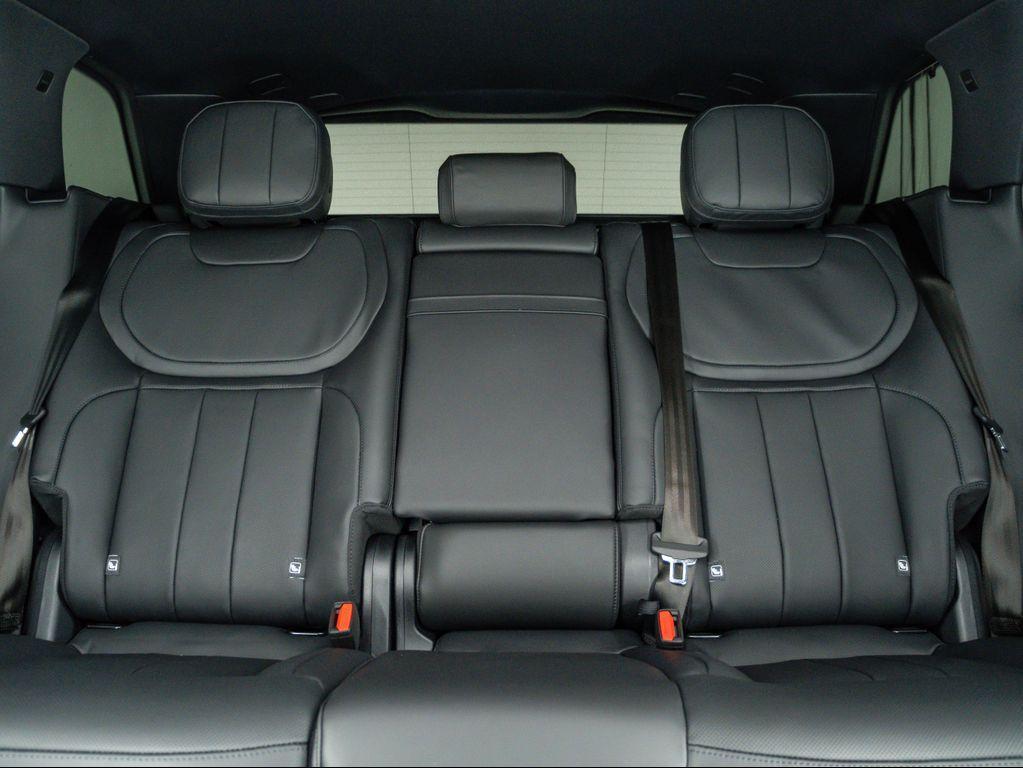 new 2025 Land Rover Range Rover Sport car