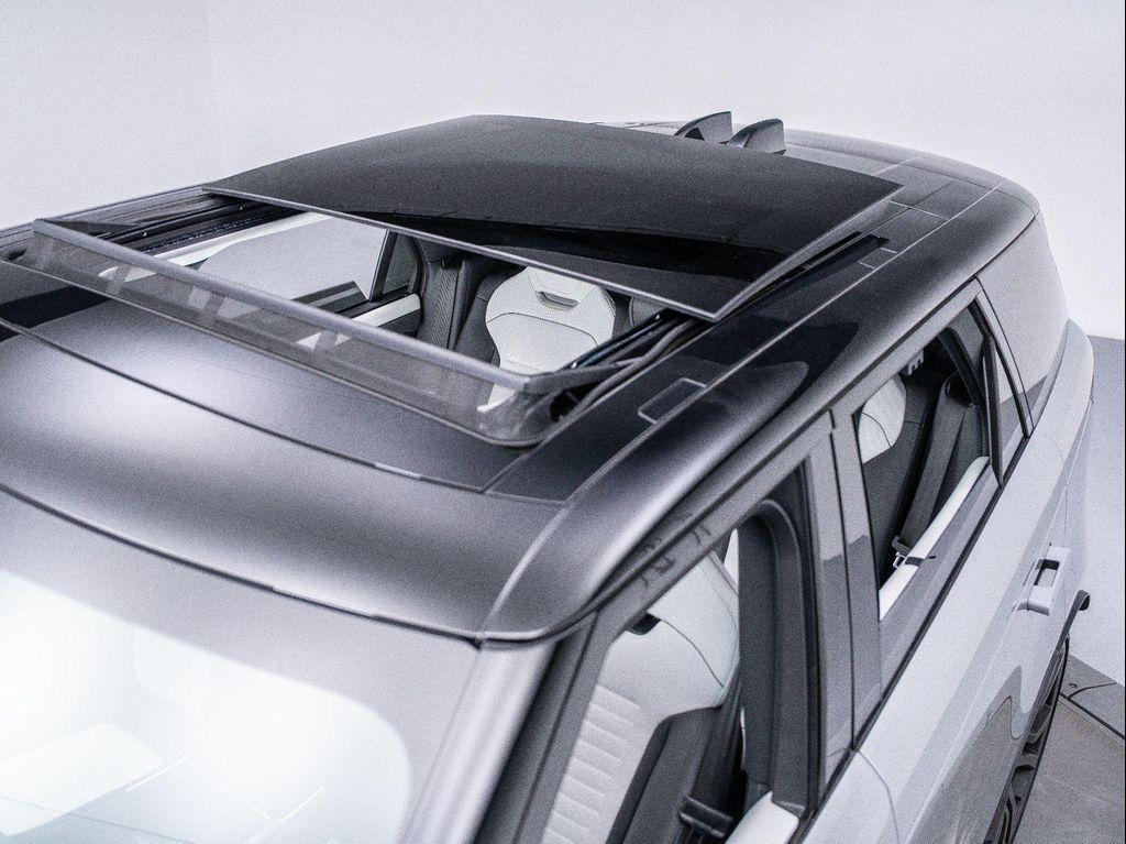 new 2025 Land Rover Range Rover Sport car