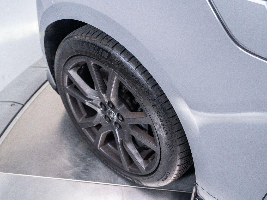 new 2025 Land Rover Range Rover Sport car