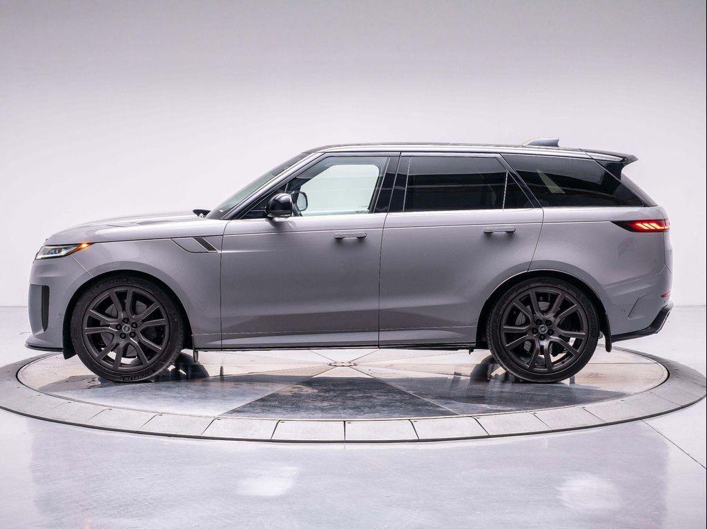 new 2025 Land Rover Range Rover Sport car