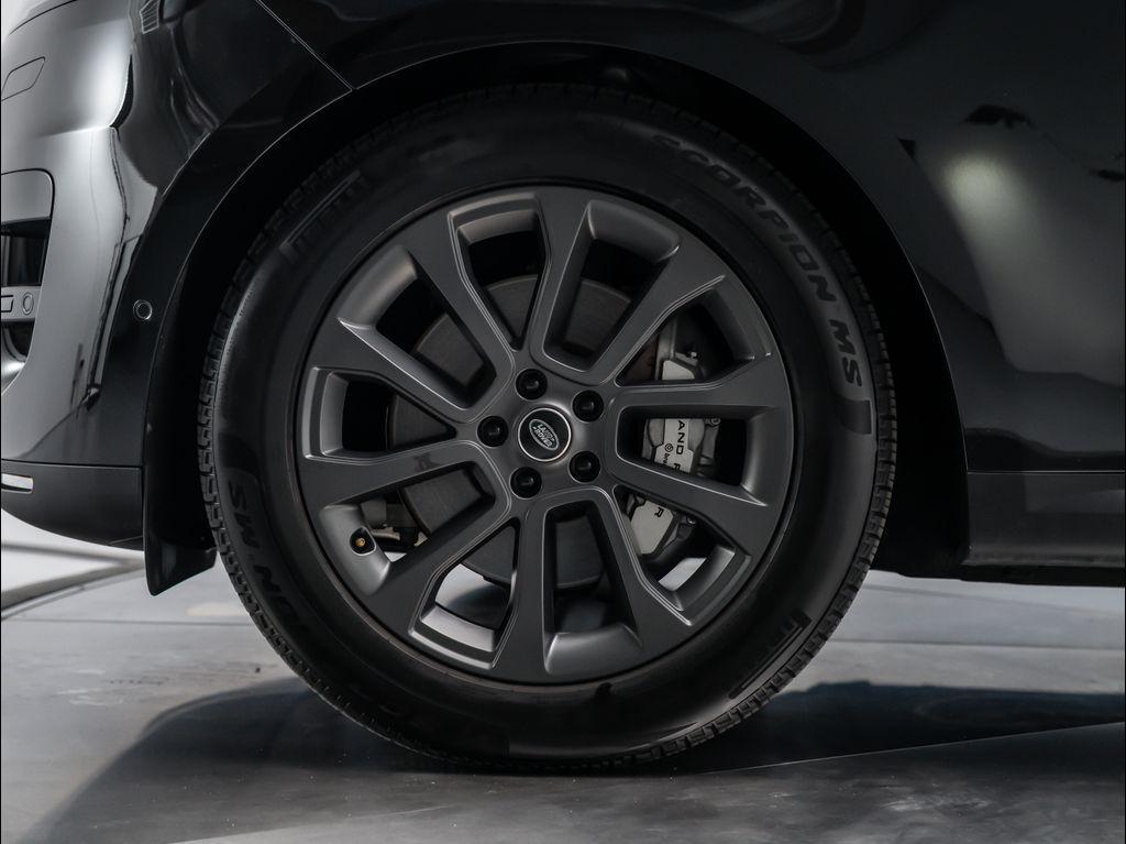 new 2025 Land Rover Range Rover Sport car