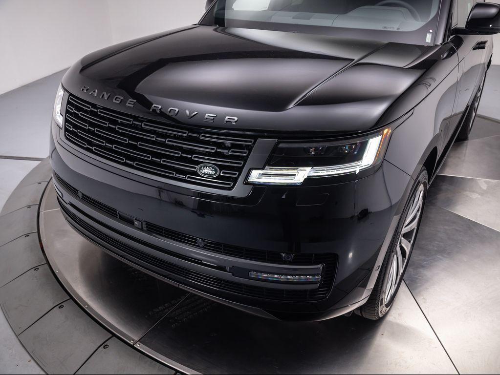 new 2025 Land Rover Range Rover car