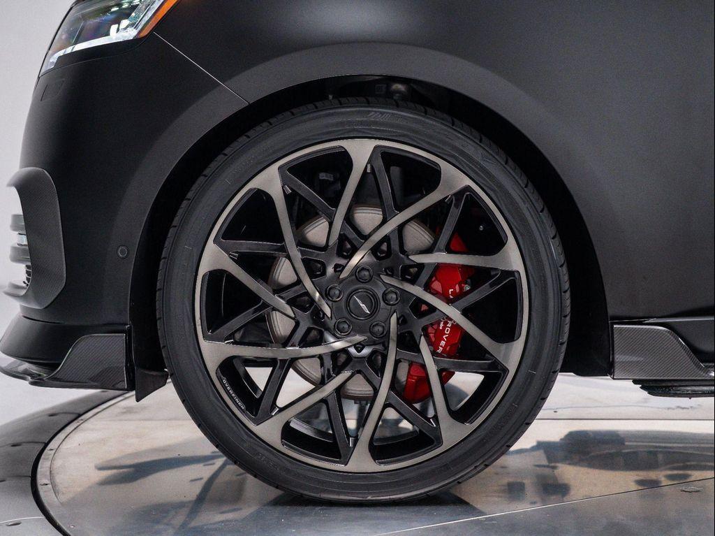 new 2025 Land Rover Range Rover car