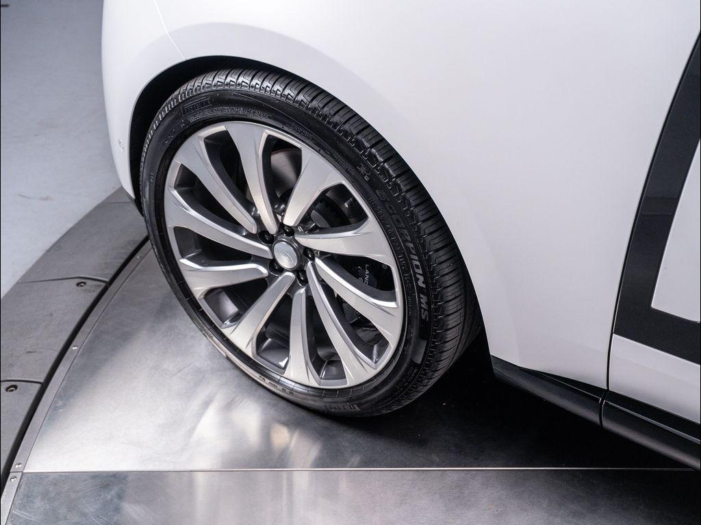 new 2025 Land Rover Range Rover car