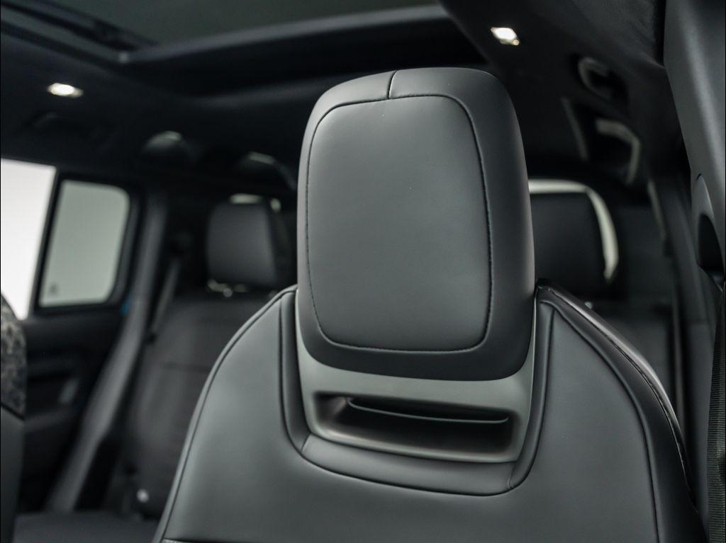 new 2026 Land Rover Defender car