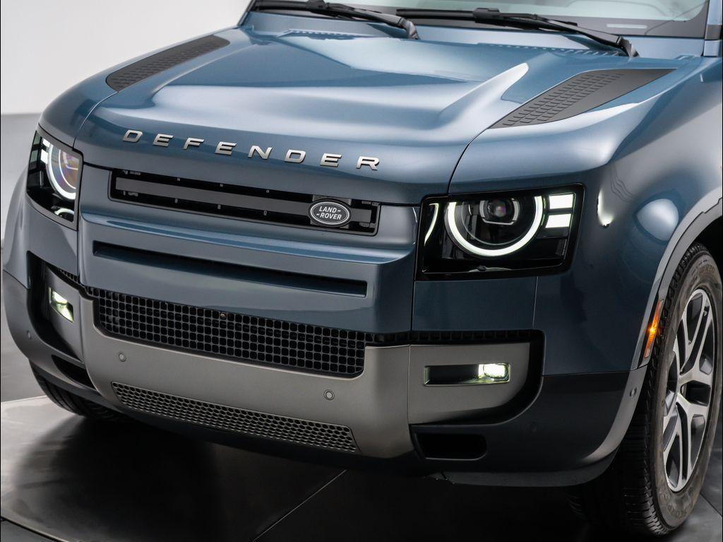 new 2026 Land Rover Defender car