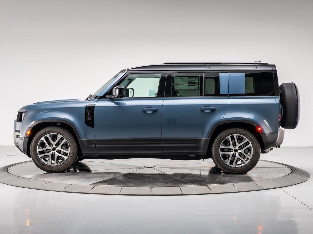 new 2026 Land Rover Defender car