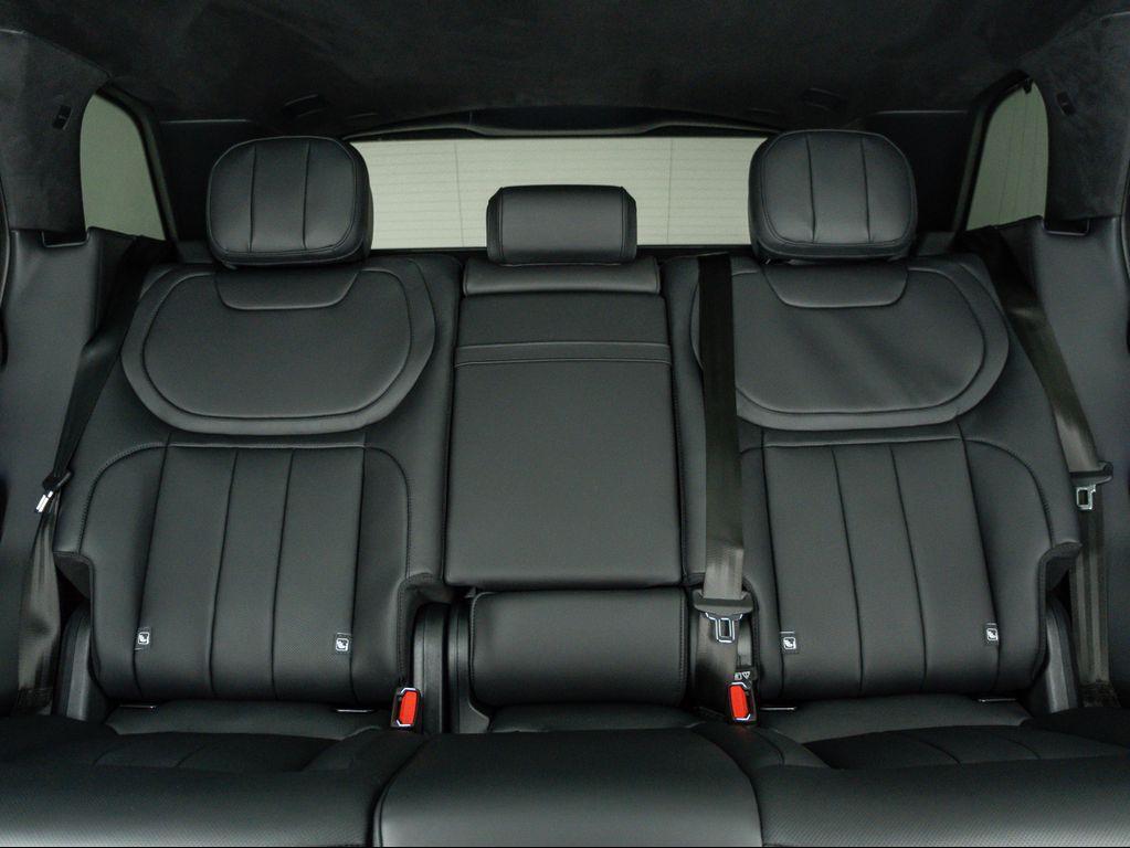 new 2025 Land Rover Range Rover Sport car