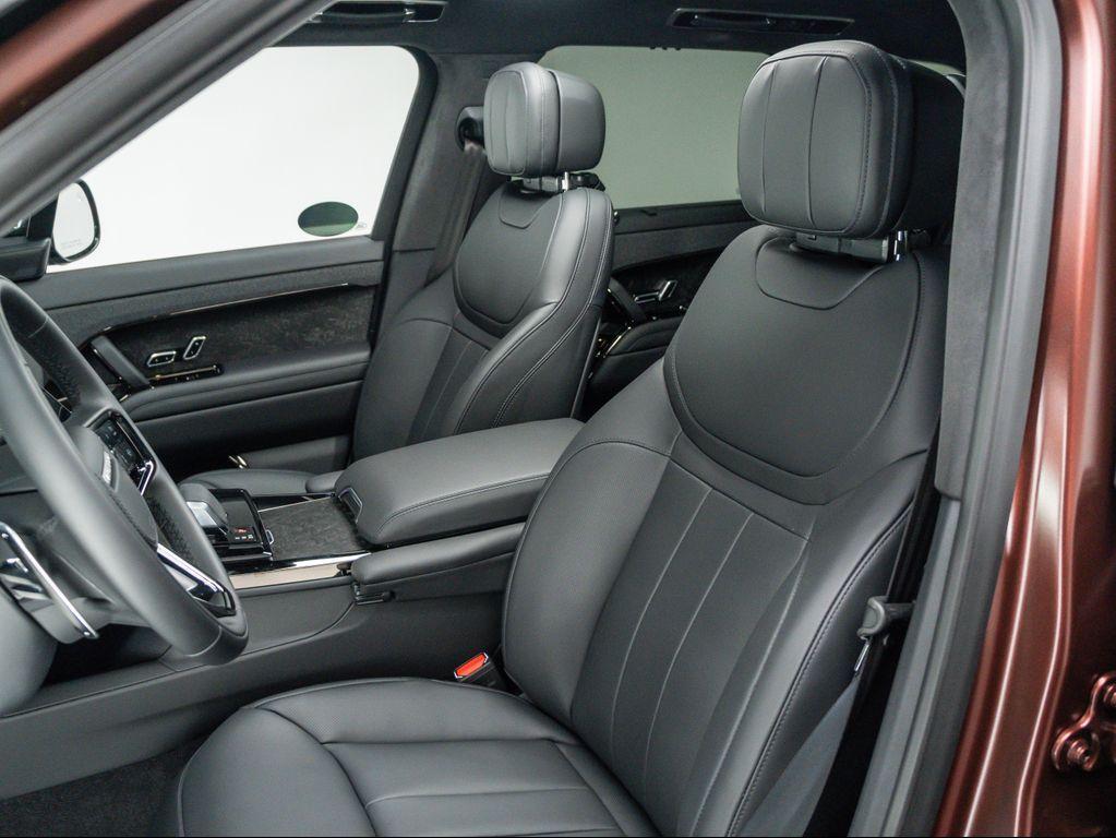 new 2025 Land Rover Range Rover Sport car