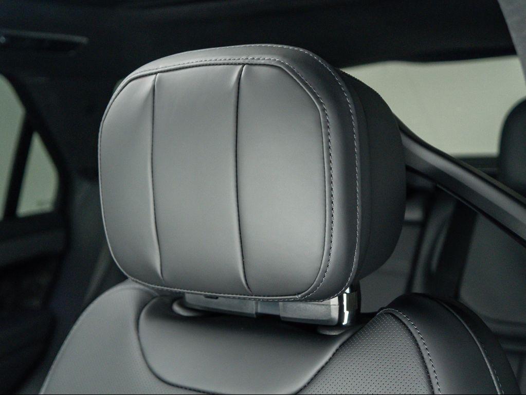 new 2025 Land Rover Range Rover Sport car