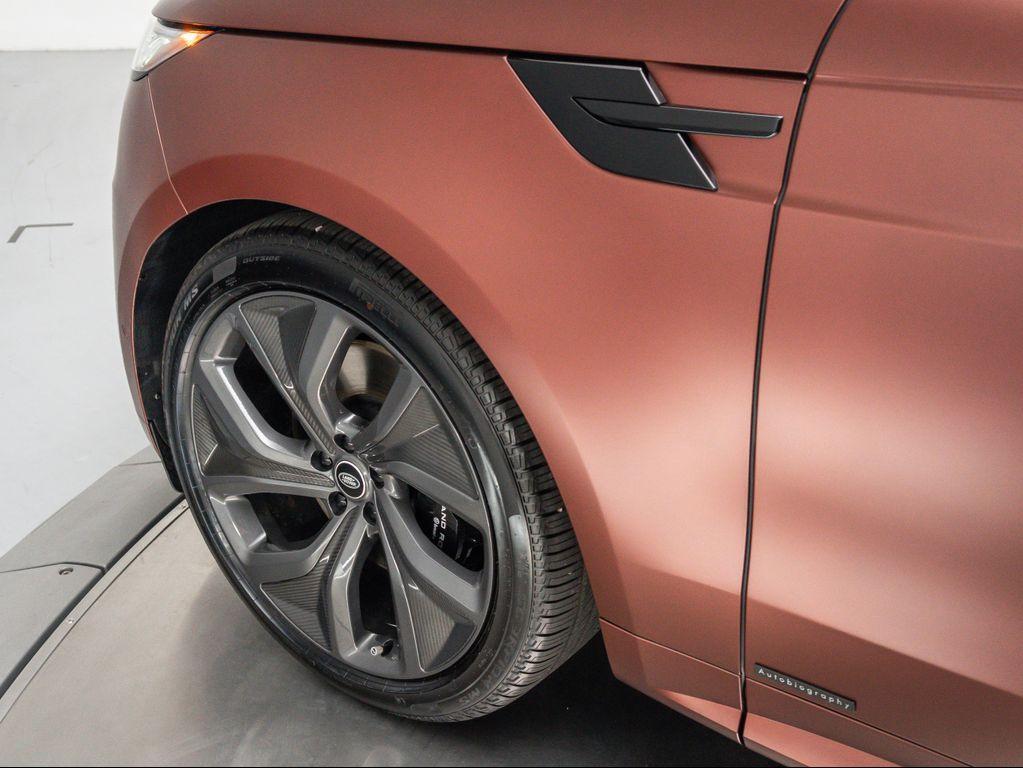 new 2025 Land Rover Range Rover Sport car