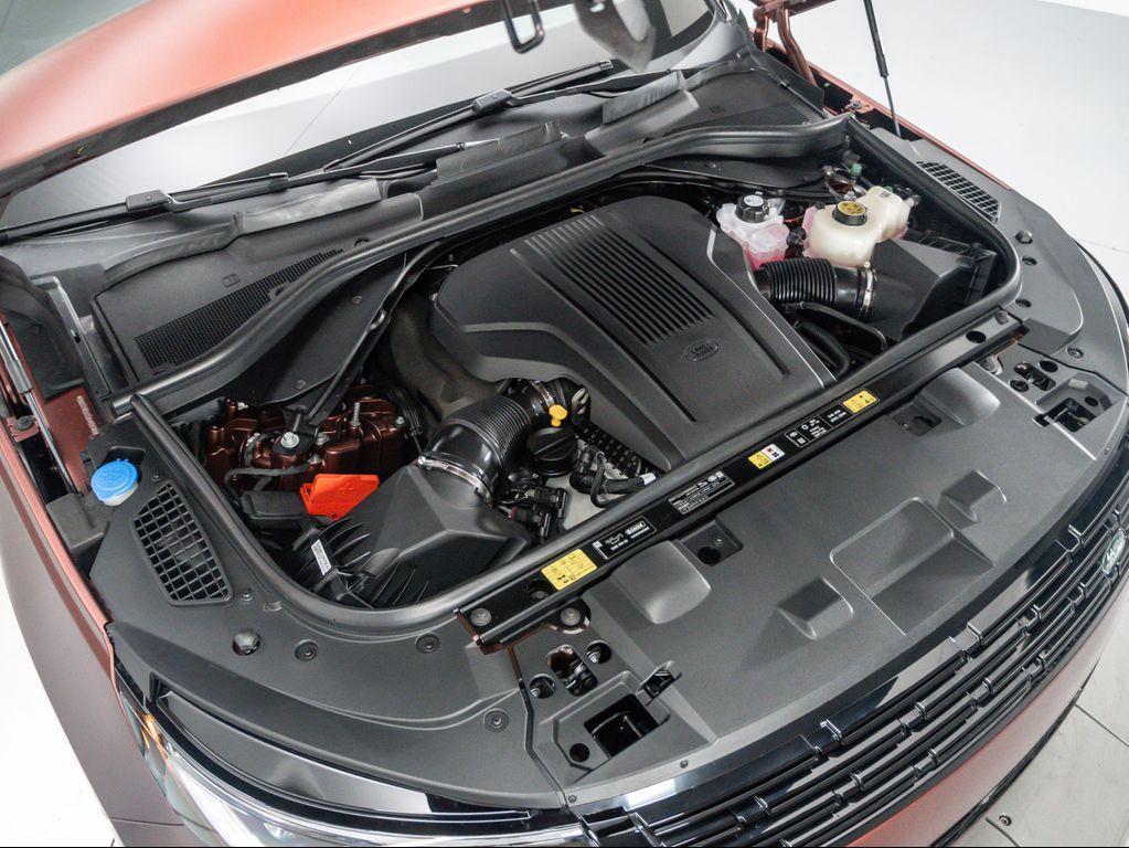 new 2025 Land Rover Range Rover Sport car