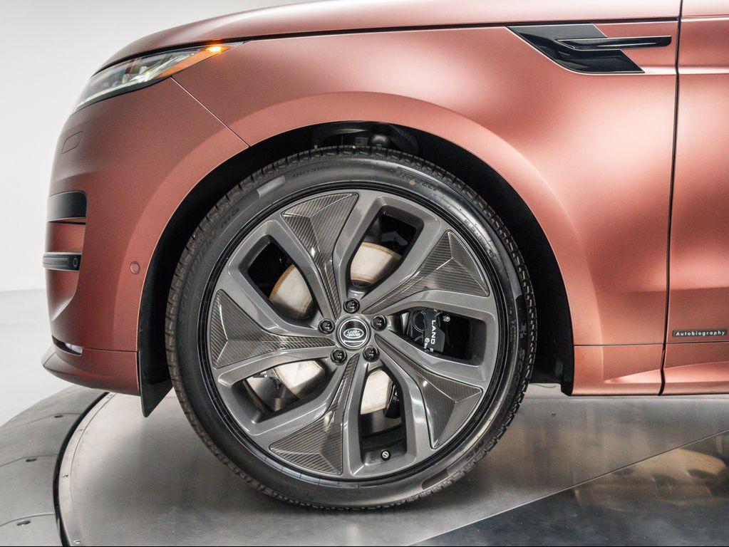 new 2025 Land Rover Range Rover Sport car