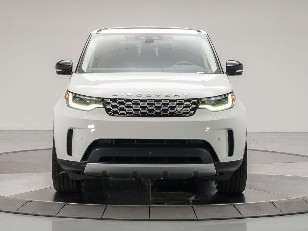 new 2024 Land Rover Discovery car, priced at $65,558