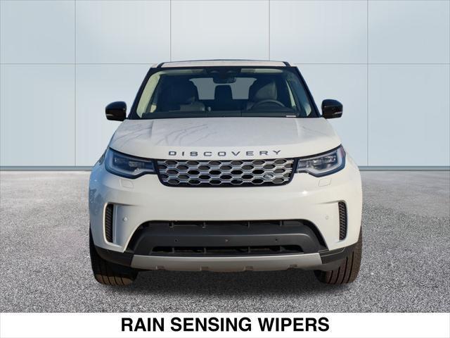 new 2024 Land Rover Discovery car, priced at $65,558