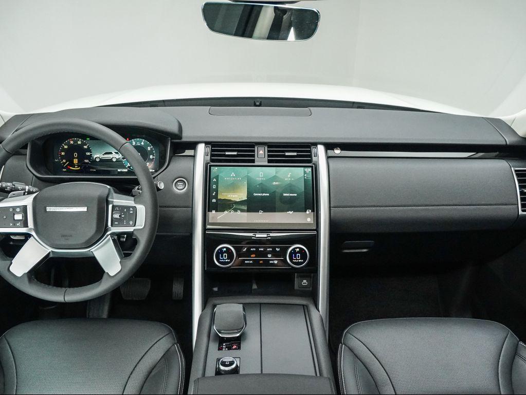 new 2024 Land Rover Discovery car, priced at $65,558
