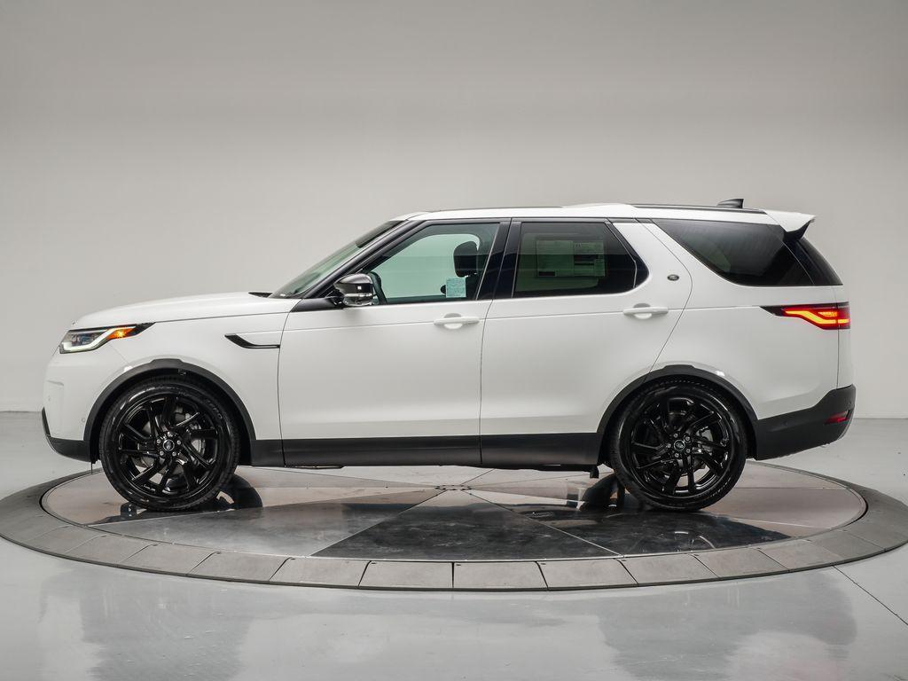 new 2024 Land Rover Discovery car, priced at $65,558