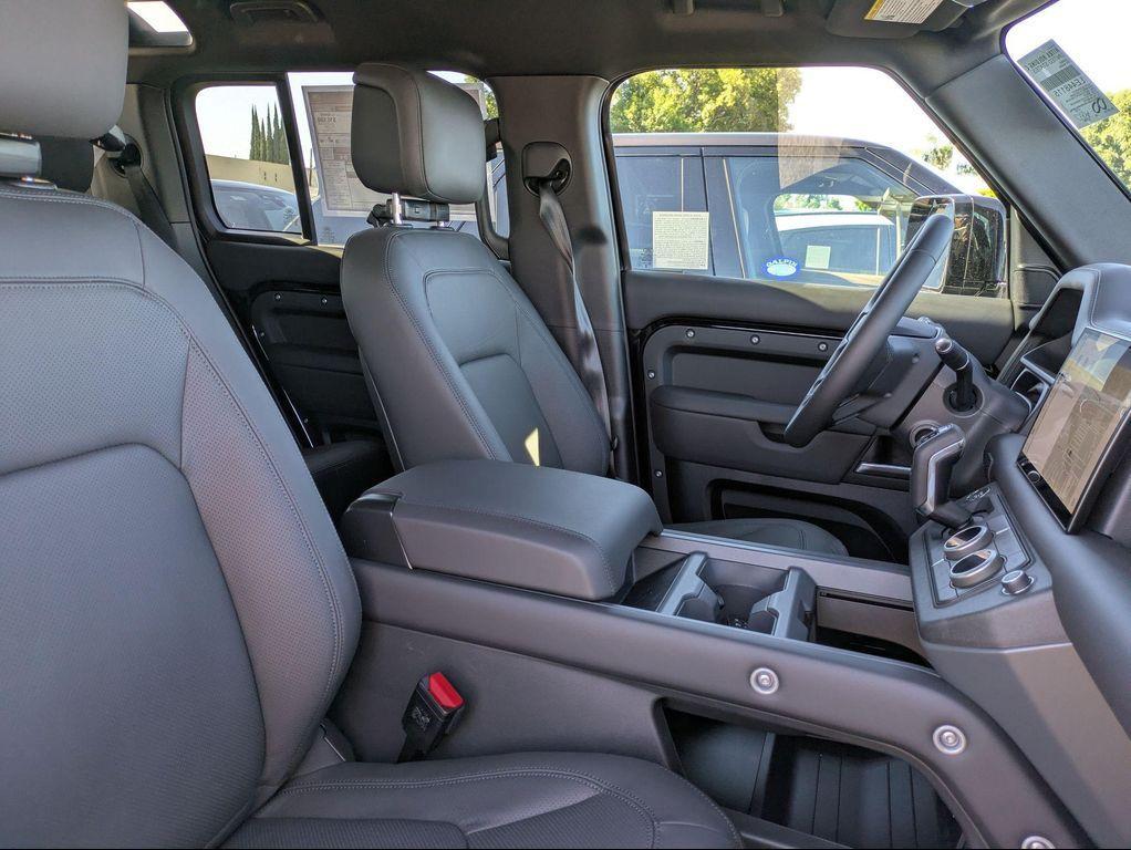 new 2025 Land Rover Defender car