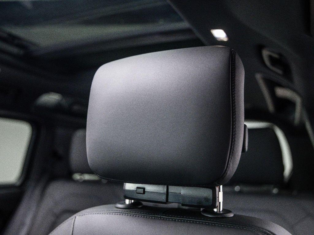 new 2025 Land Rover Defender car