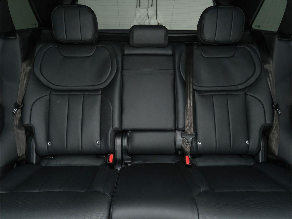 new 2025 Land Rover Range Rover Sport car