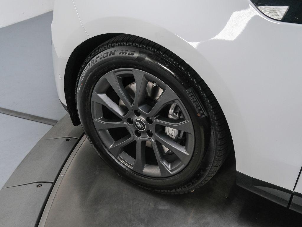 new 2025 Land Rover Range Rover Sport car