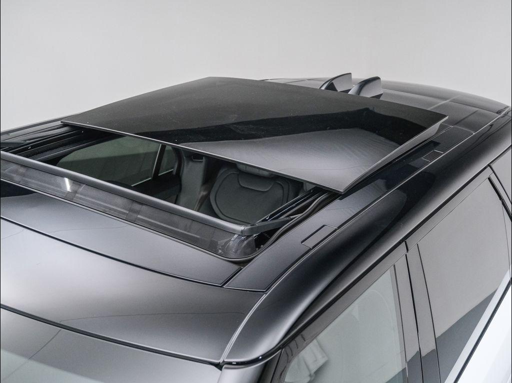 new 2025 Land Rover Range Rover Sport car