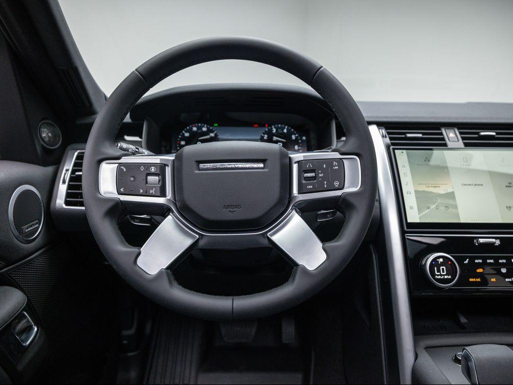 new 2025 Land Rover Discovery car, priced at $67,543