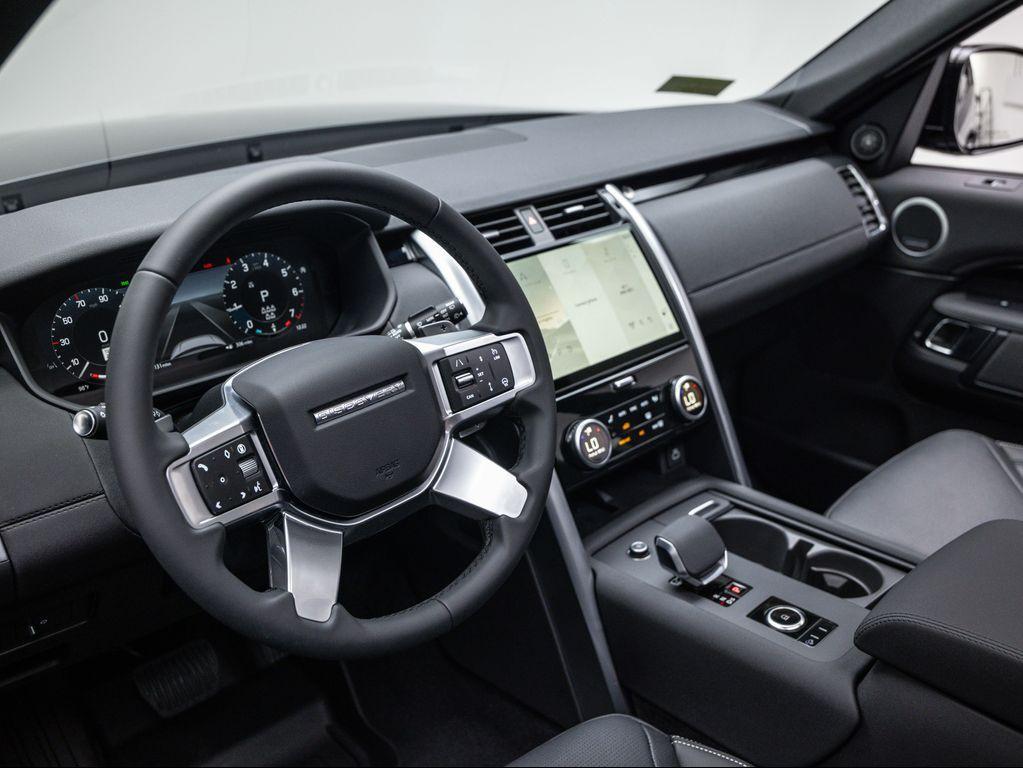 new 2025 Land Rover Discovery car, priced at $67,543