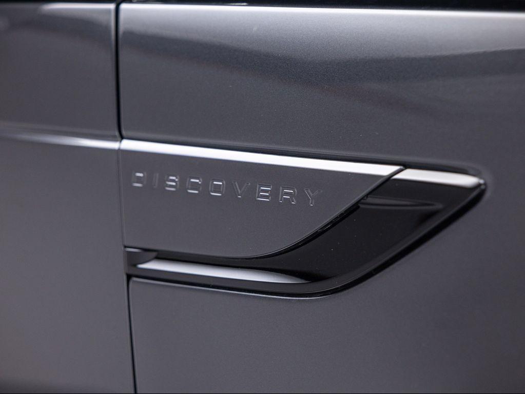 new 2025 Land Rover Discovery car, priced at $67,543