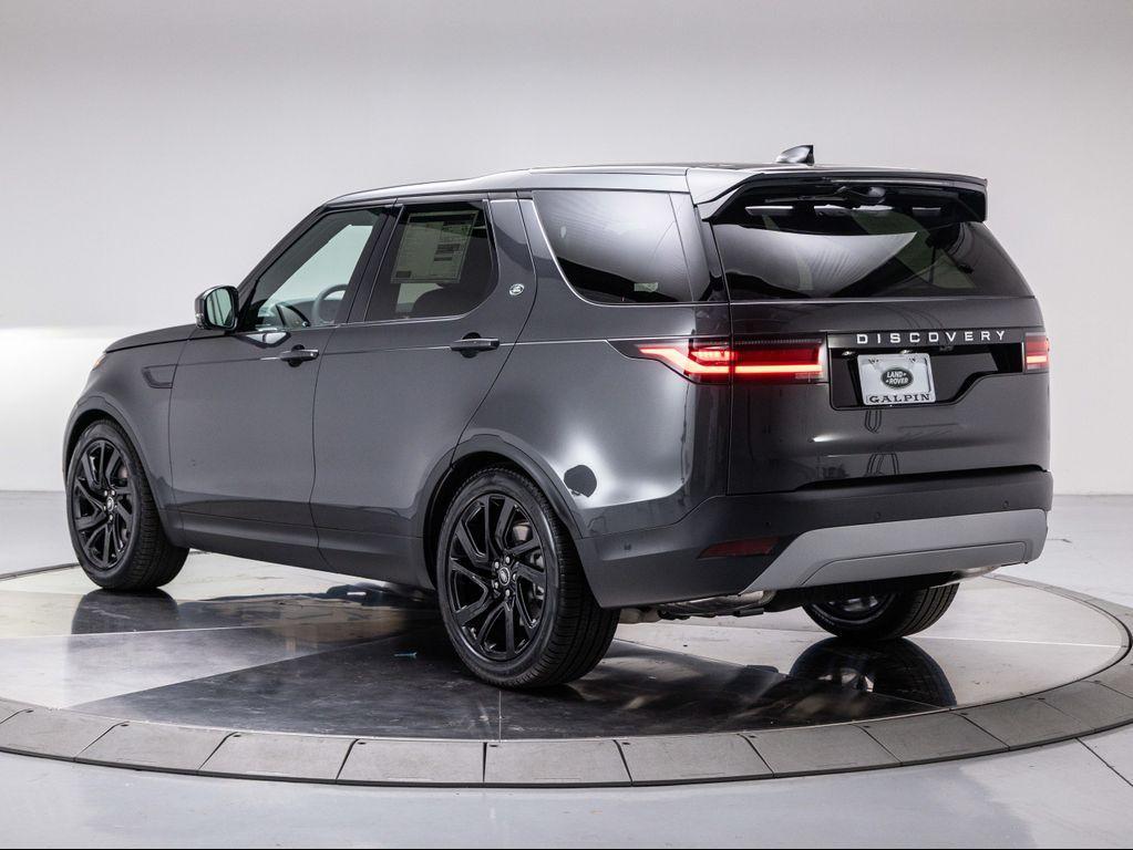 new 2025 Land Rover Discovery car, priced at $67,543