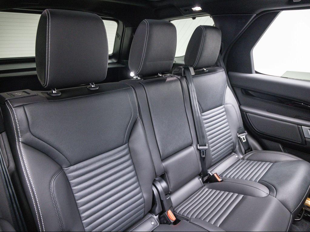 new 2025 Land Rover Discovery car, priced at $67,543