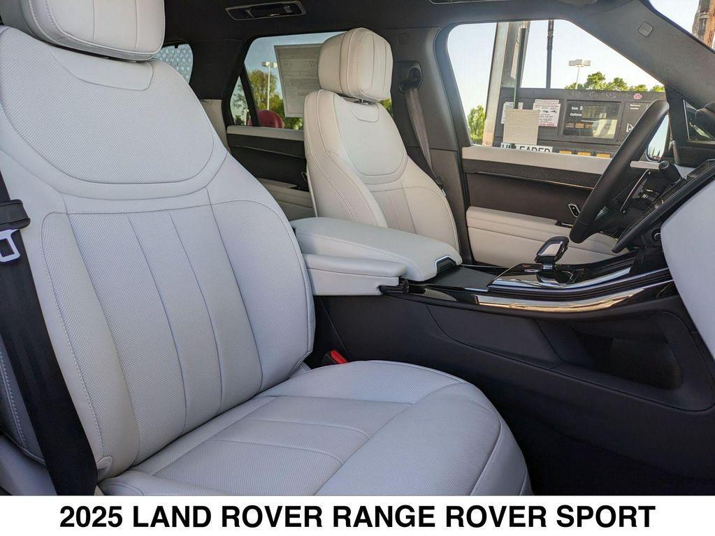 new 2025 Land Rover Range Rover Sport car