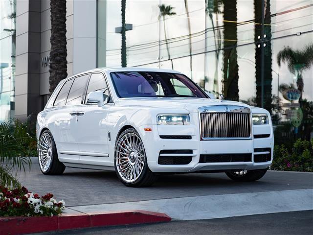 used 2021 Rolls-Royce Cullinan car, priced at $339,999