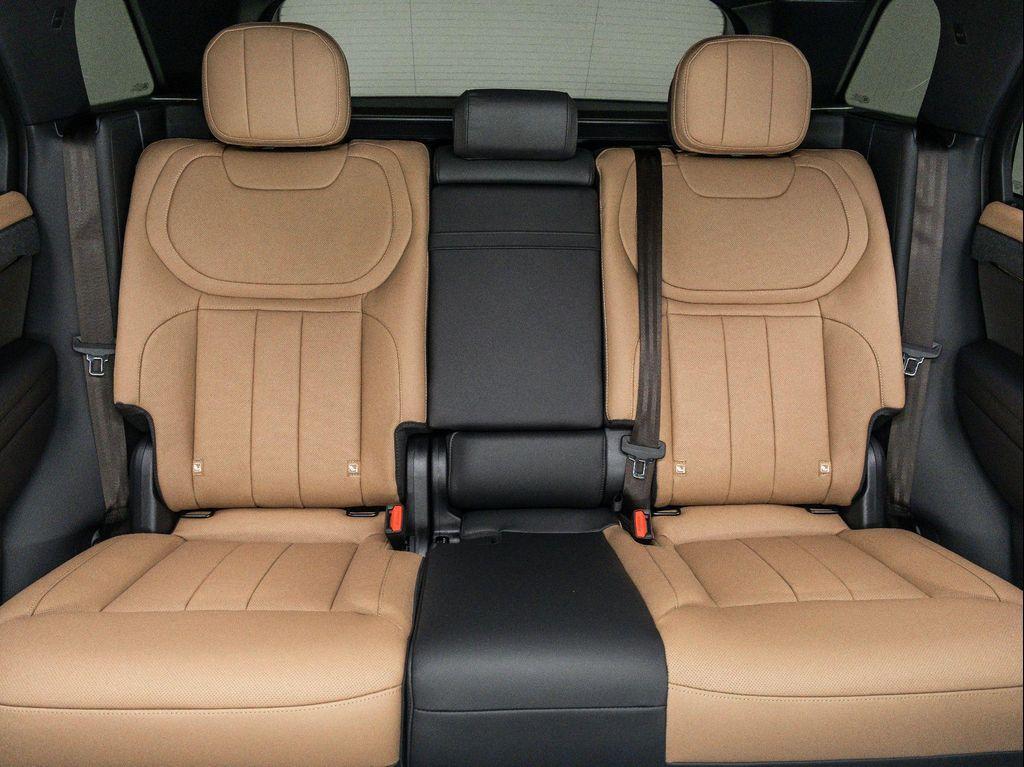 new 2025 Land Rover Range Rover Sport car
