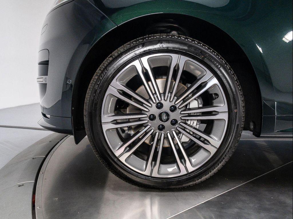 new 2025 Land Rover Range Rover Sport car