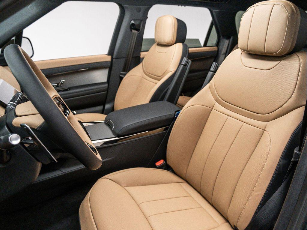 new 2025 Land Rover Range Rover Sport car