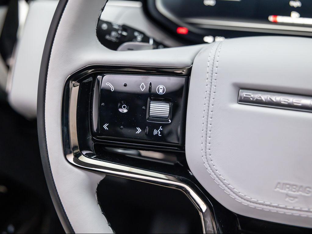 new 2025 Land Rover Range Rover Sport car