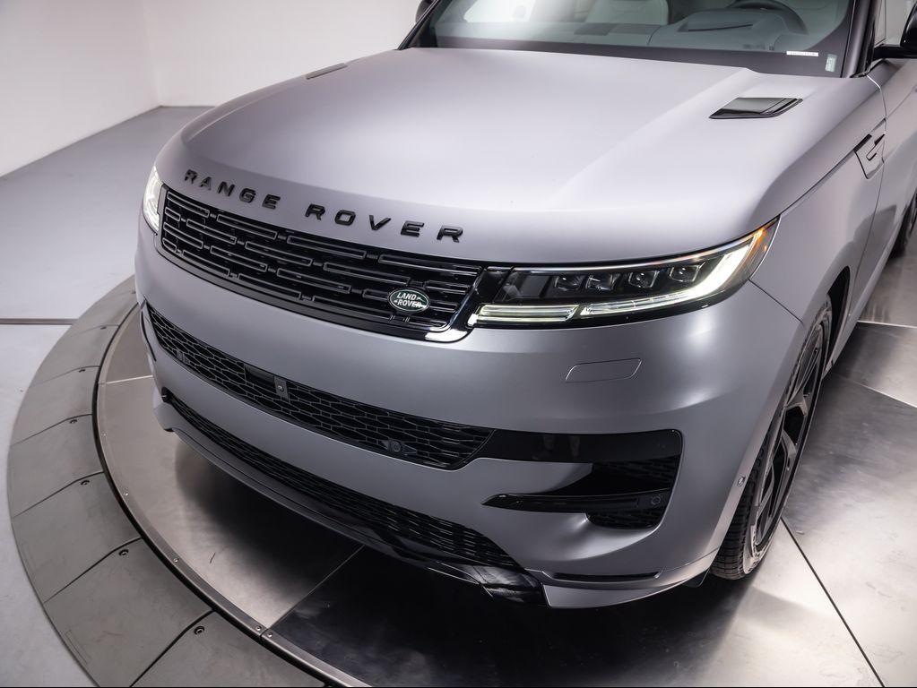 new 2025 Land Rover Range Rover Sport car