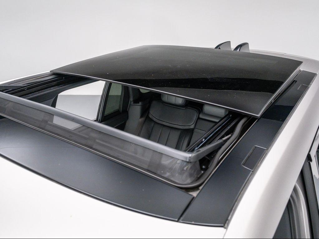 new 2025 Land Rover Range Rover car
