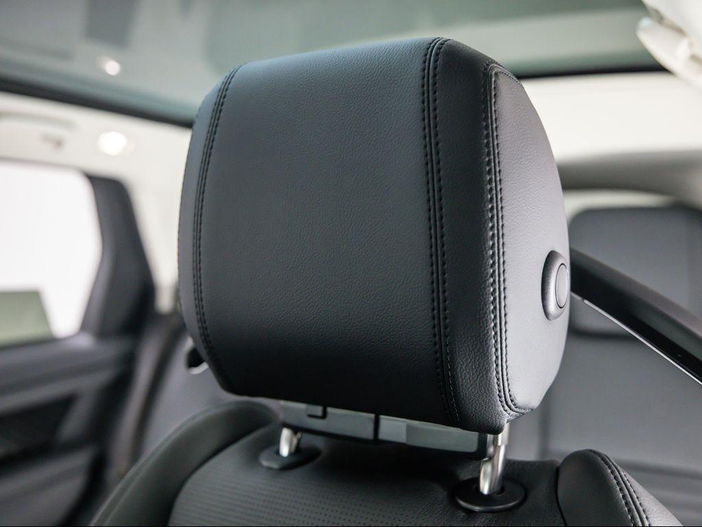 new 2025 Land Rover Discovery Sport car, priced at $52,368