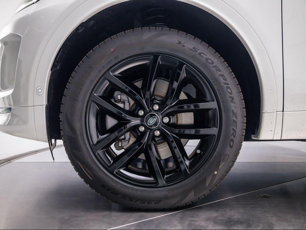 new 2025 Land Rover Discovery Sport car, priced at $52,368