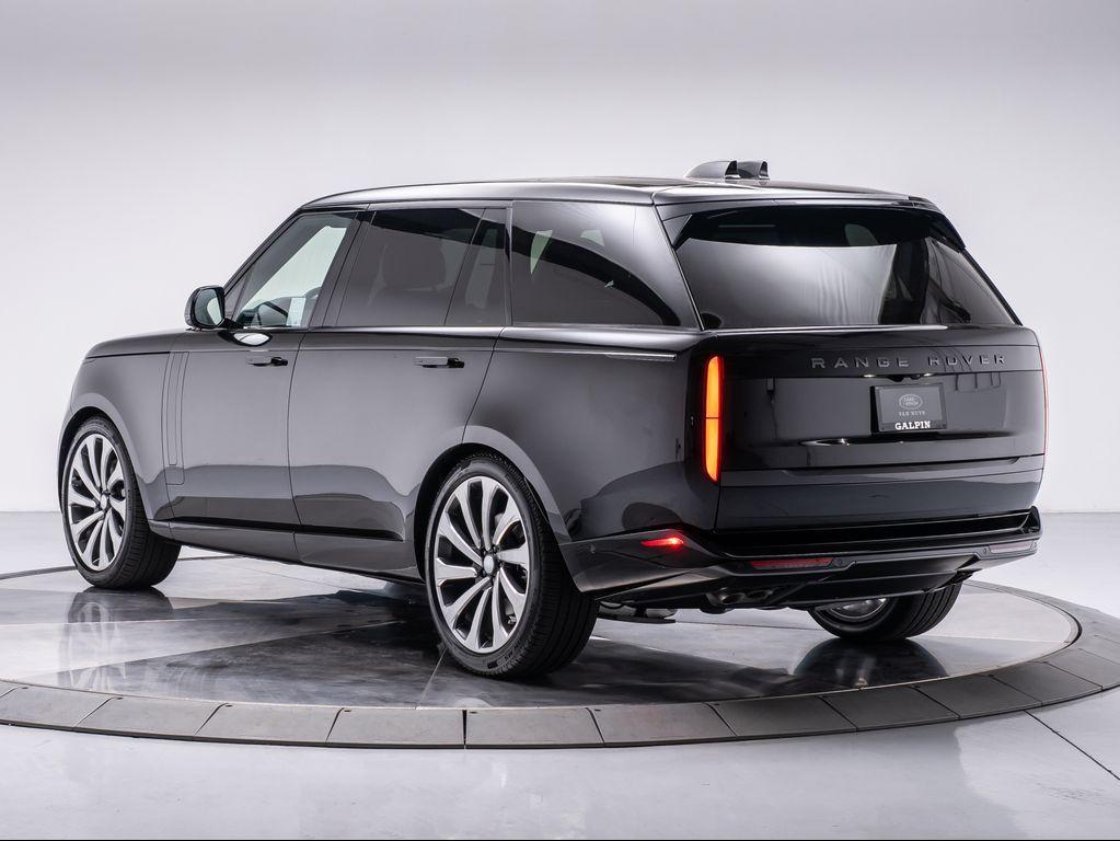 new 2025 Land Rover Range Rover car