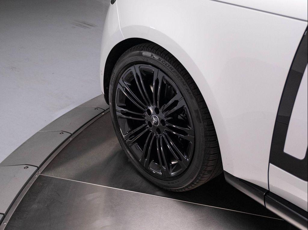 new 2025 Land Rover Range Rover car