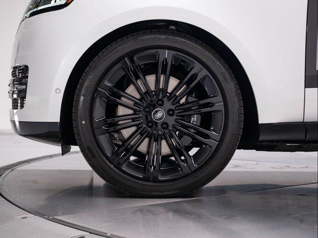 new 2025 Land Rover Range Rover car