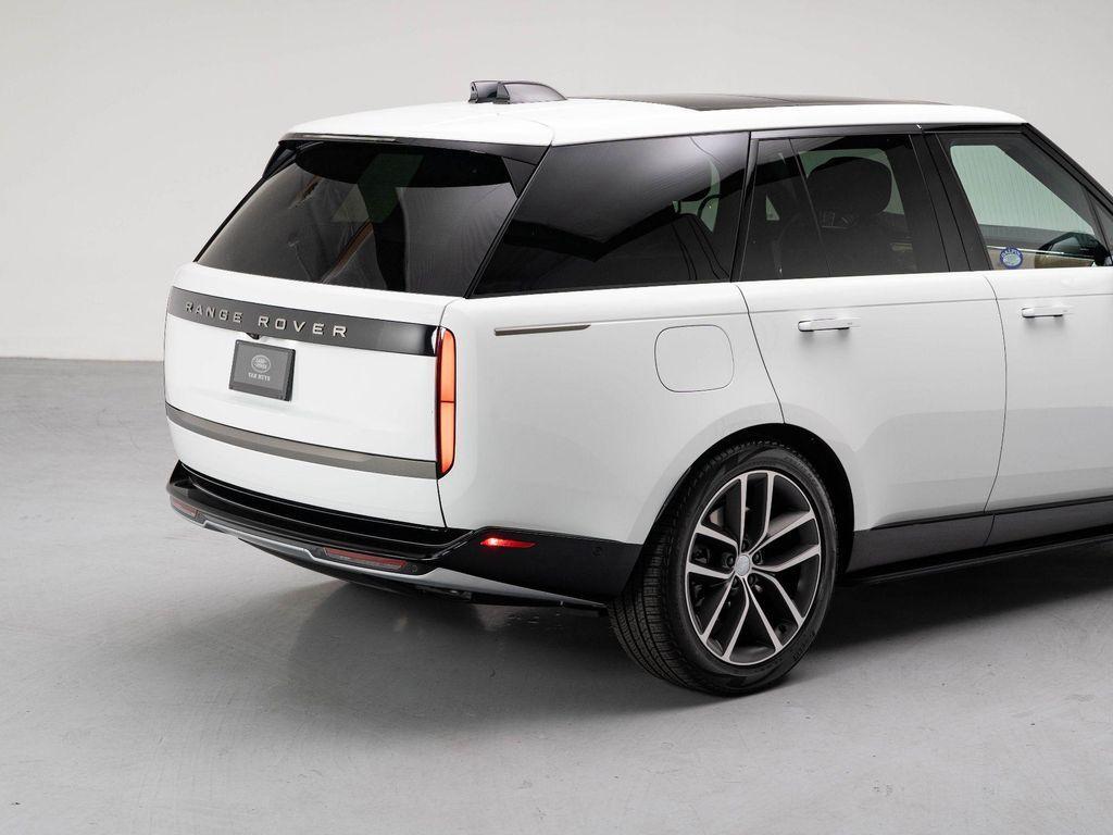 new 2025 Land Rover Range Rover car